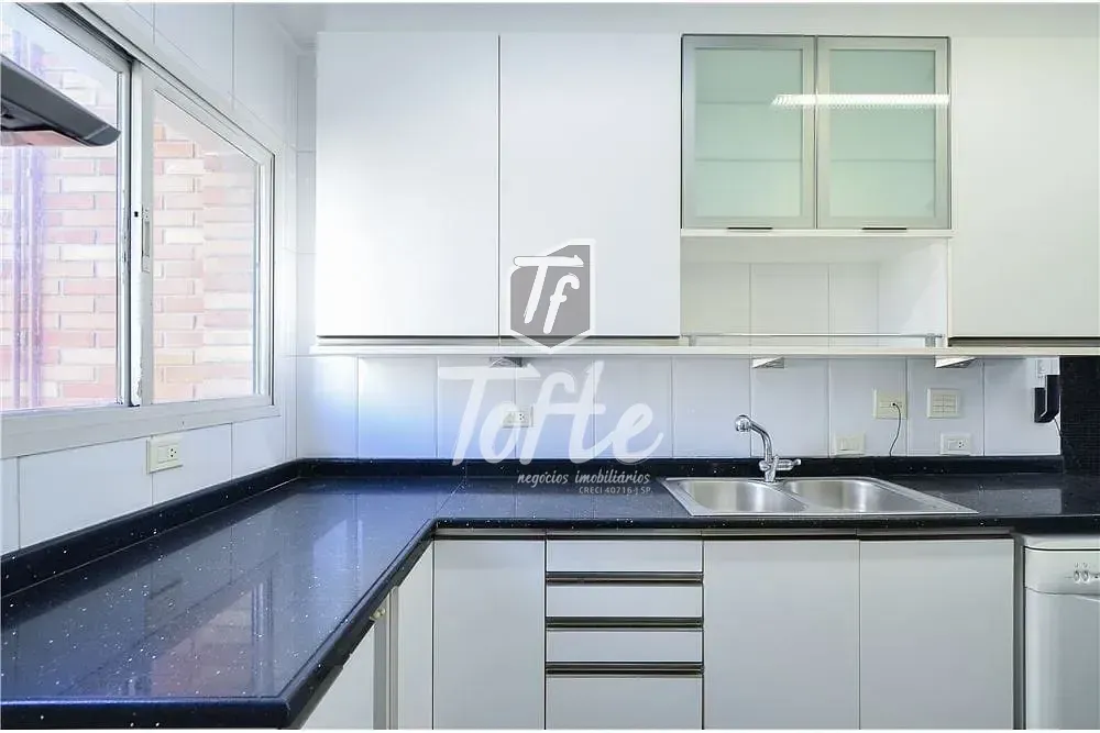 Apartamento, 3 quartos, 236 m² - Foto 2