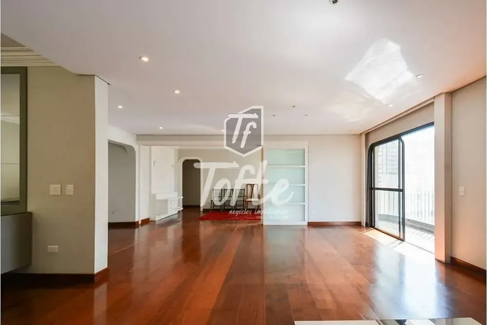 Apartamento, 3 quartos, 195 m² - Foto 1