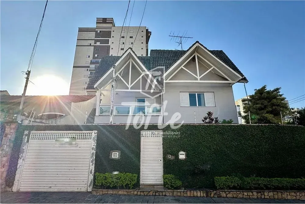 Casa, 4 quartos, 430 m² - Foto 1