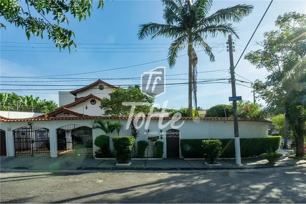 Casa, 3 quartos, 295 m² - Foto 1