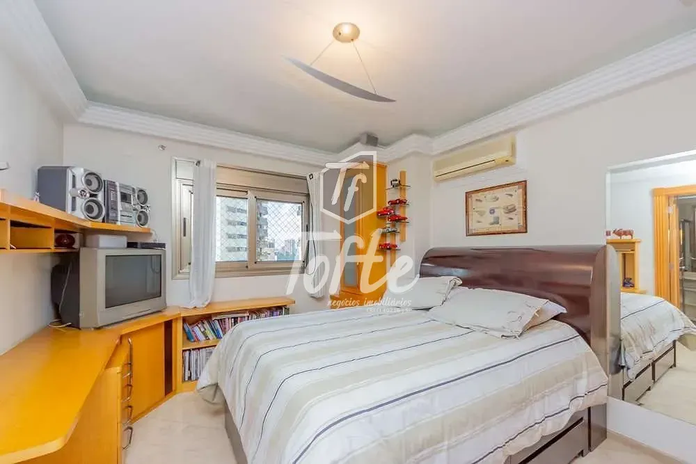 Apartamento, 4 quartos, 228 m² - Foto 2