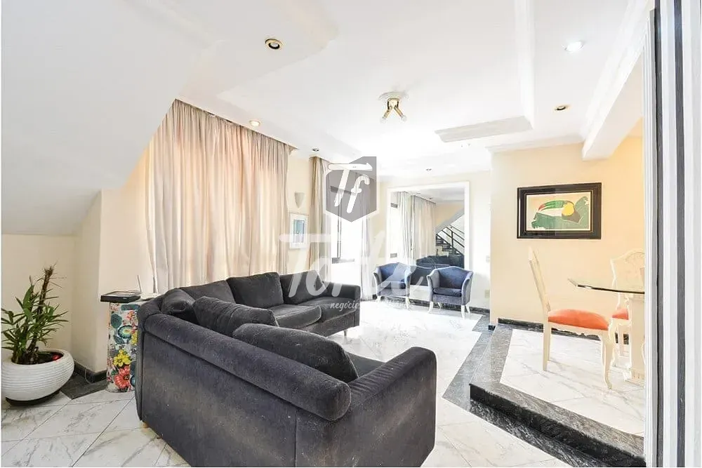 Cobertura, 3 quartos, 209 m² - Foto 1