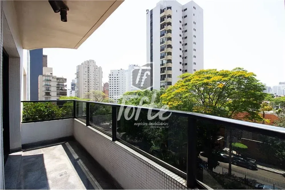 Apartamento, 4 quartos, 220 m² - Foto 1