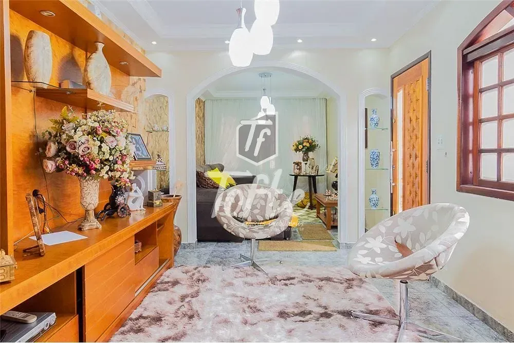 Casa, 3 quartos, 190 m² - Foto 1