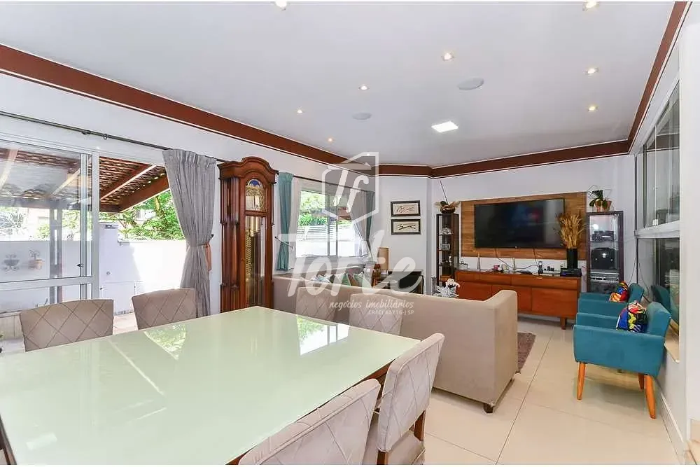 Casa, 4 quartos, 380 m² - Foto 1