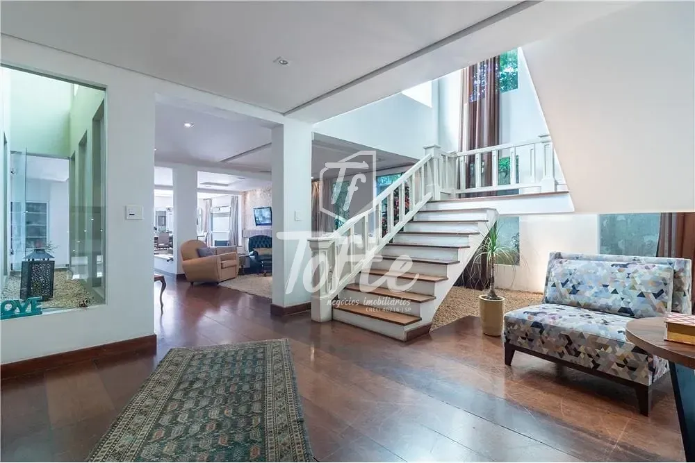 Casa, 5 quartos, 528 m² - Foto 1