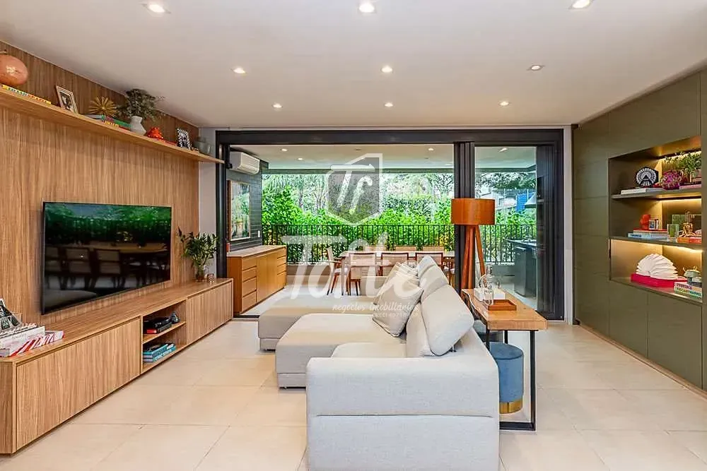 Apartamento, 3 quartos, 145 m² - Foto 1