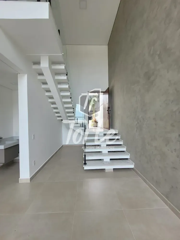 Casa, 3 quartos, 229 m² - Foto 4
