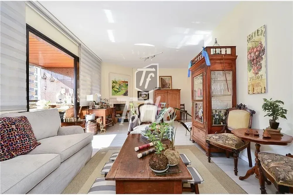 Apartamento, 4 quartos, 210 m² - Foto 1