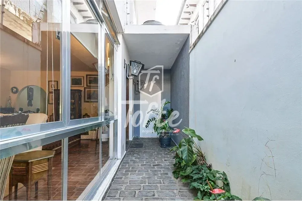 Casa, 3 quartos, 230 m² - Foto 1