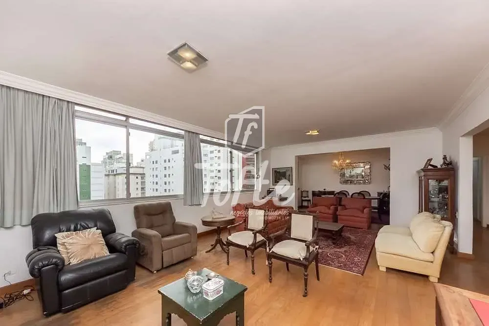 Apartamento, 3 quartos, 210 m² - Foto 1