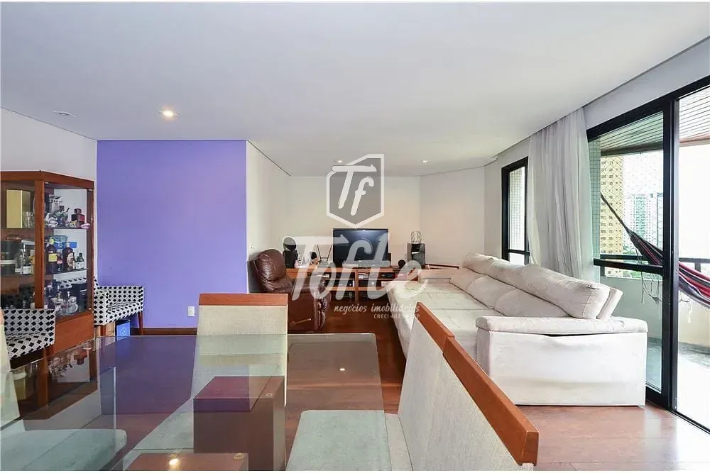 Apartamento, 3 quartos, 130 m² - Foto 1