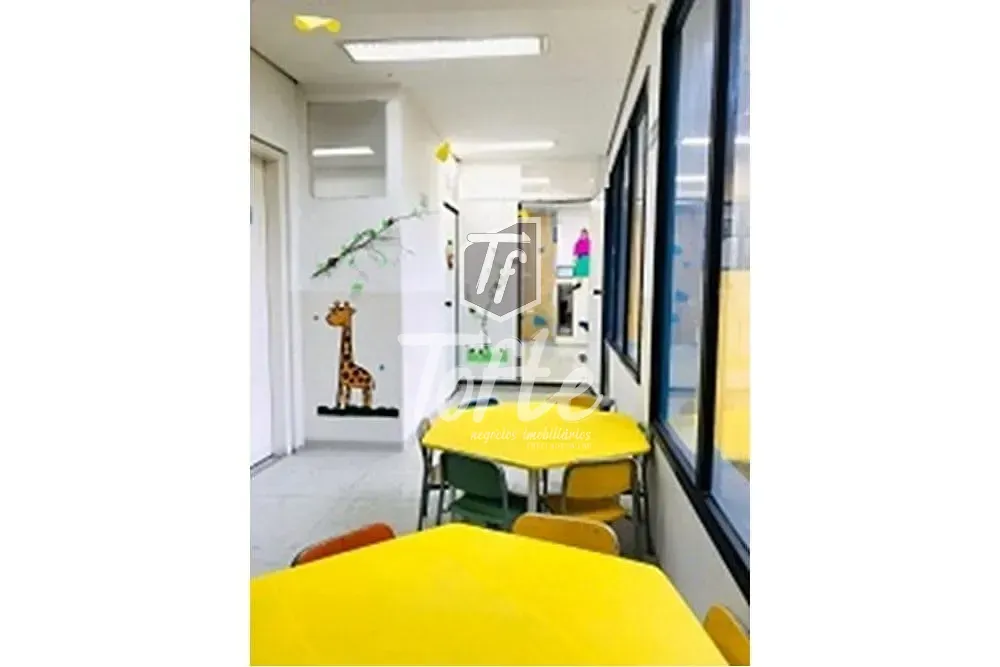 Casa, 1 quarto, 323 m² - Foto 2