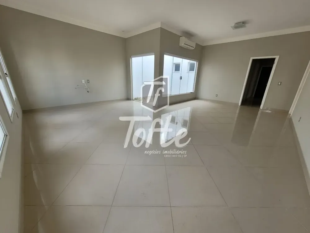 Casa, 3 quartos, 178 m² - Foto 2