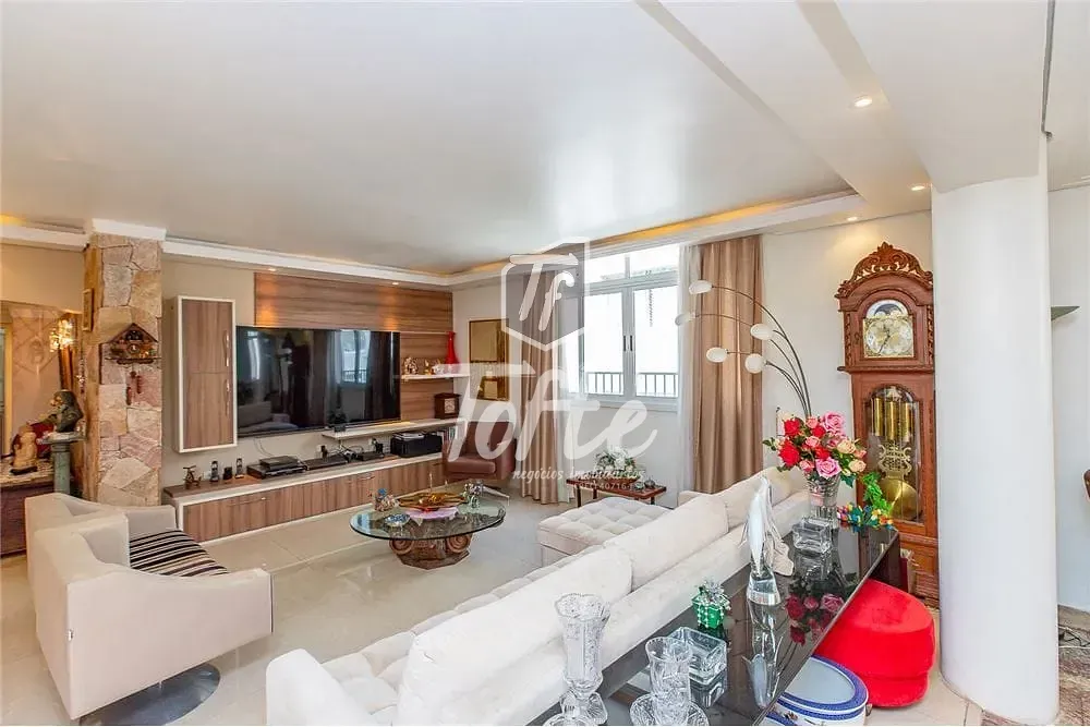 Apartamento, 3 quartos, 230 m² - Foto 1