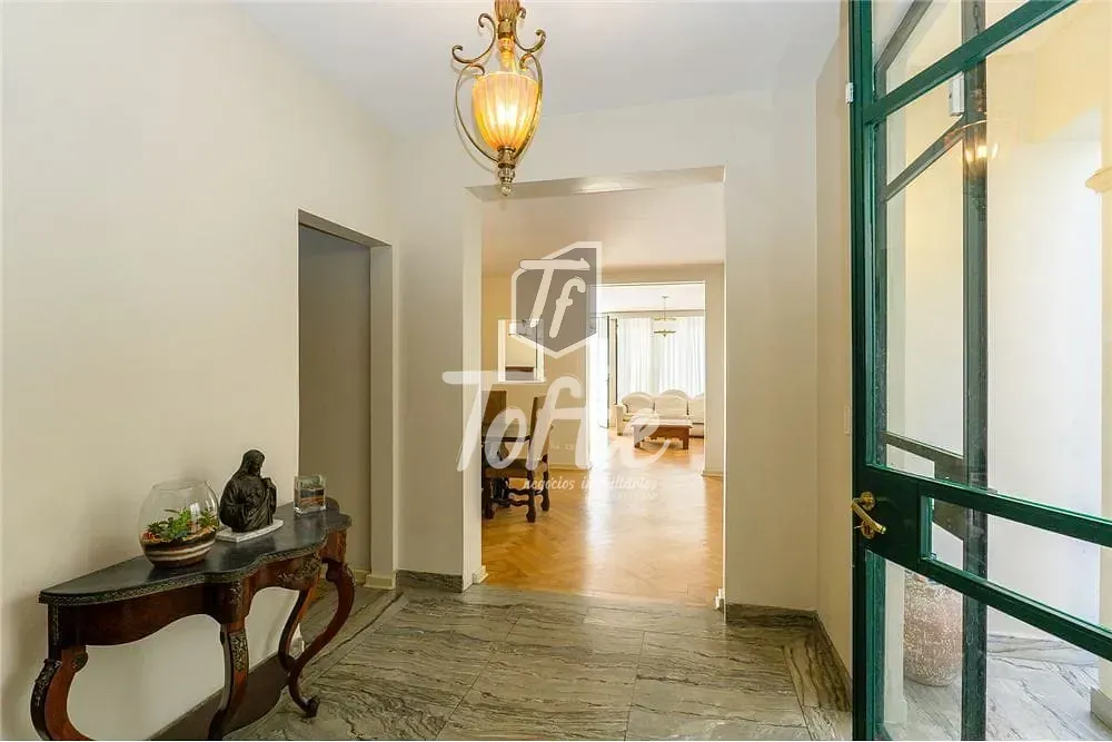 Casa, 5 quartos, 288 m² - Foto 1