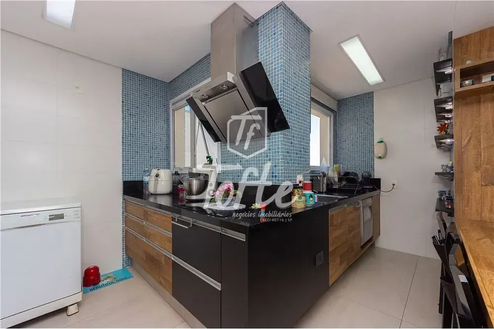 Apartamento, 3 quartos, 209 m² - Foto 2