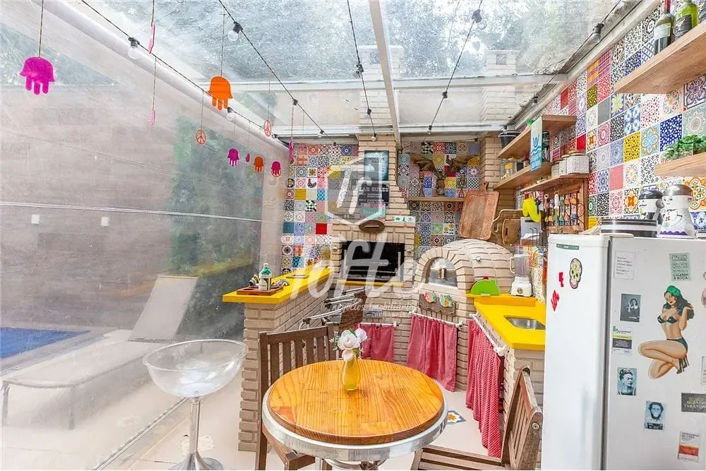 Casa, 3 quartos, 238 m² - Foto 2