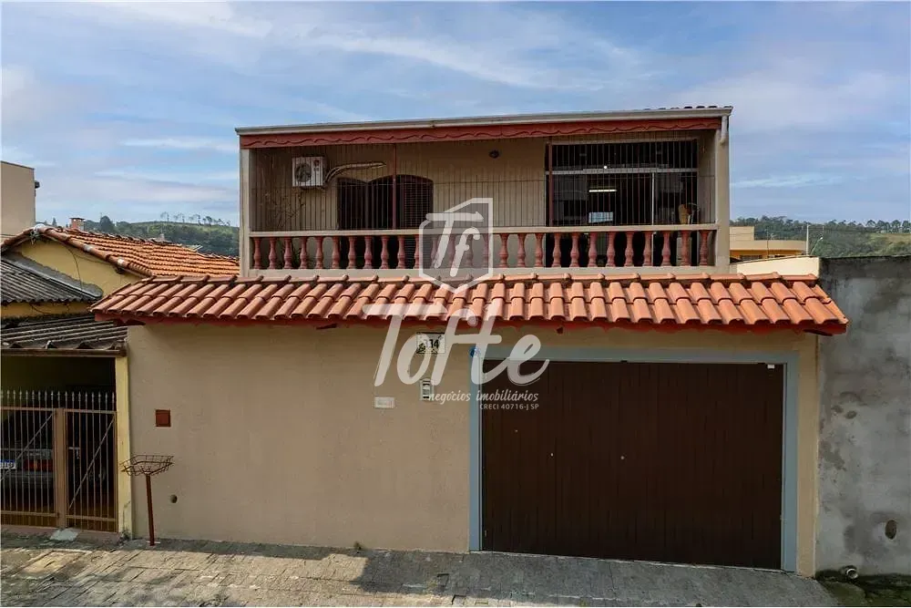 Casa, 3 quartos, 168 m² - Foto 1