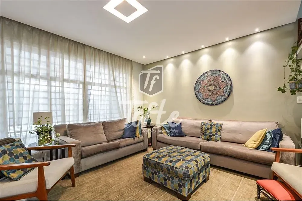 Casa, 3 quartos, 142 m² - Foto 1