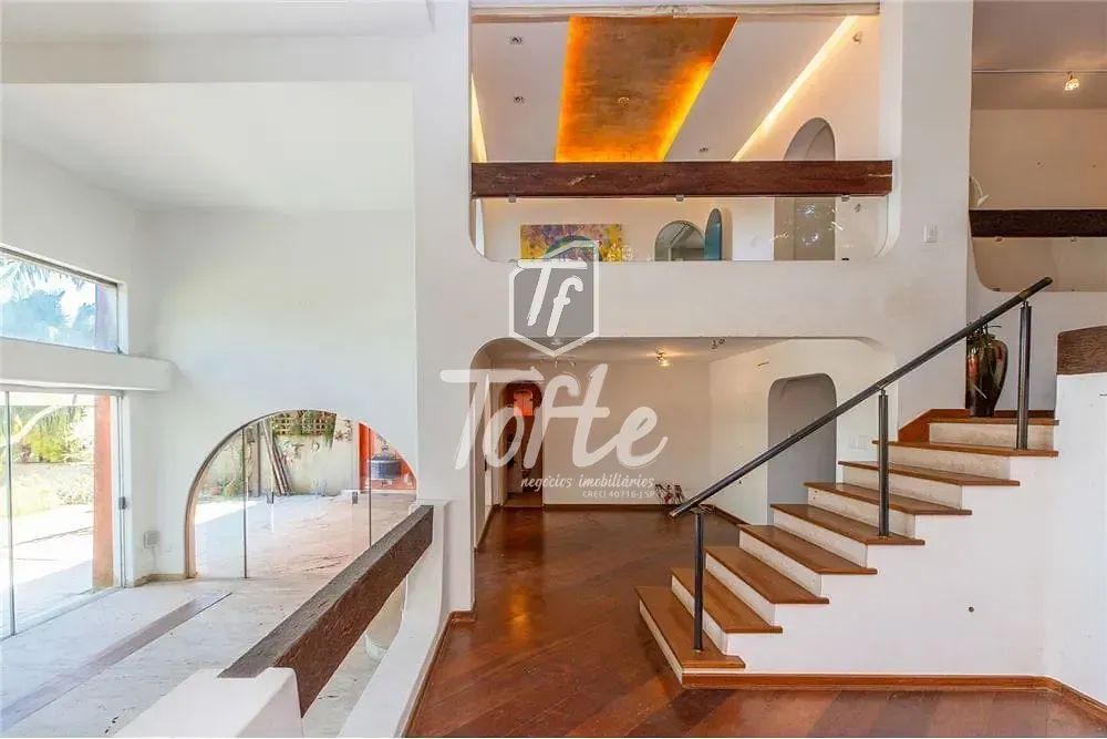 Casa, 4 quartos, 647 m² - Foto 1