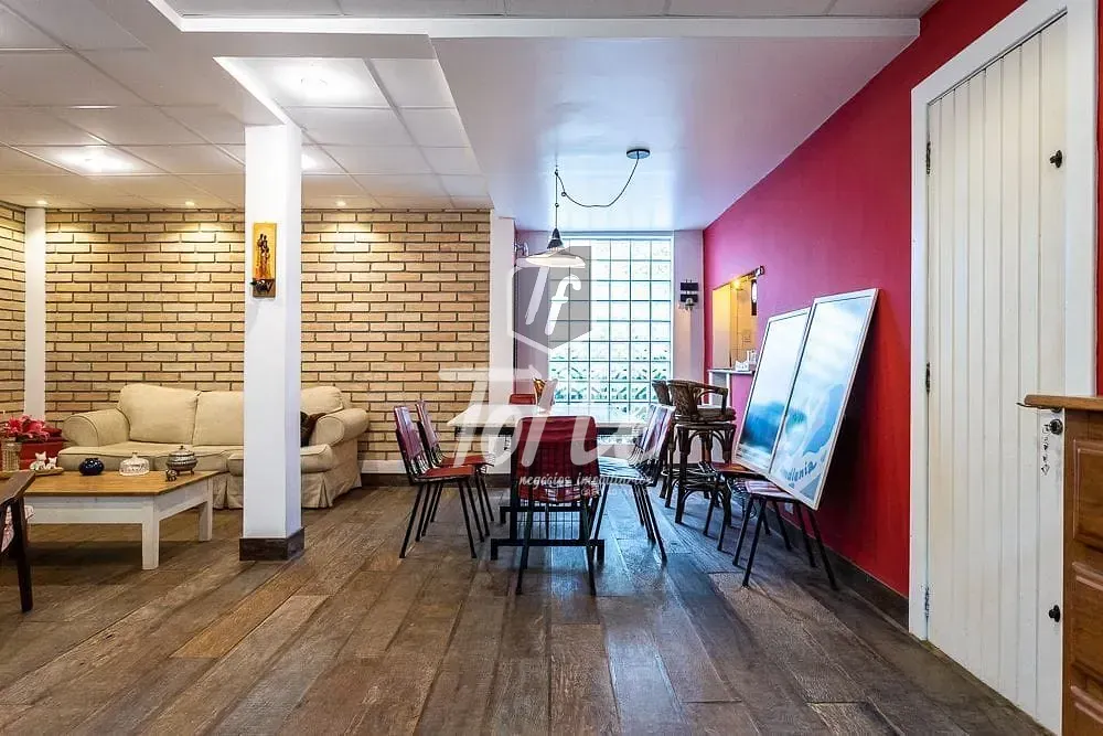 Casa, 6 quartos, 253 m² - Foto 3