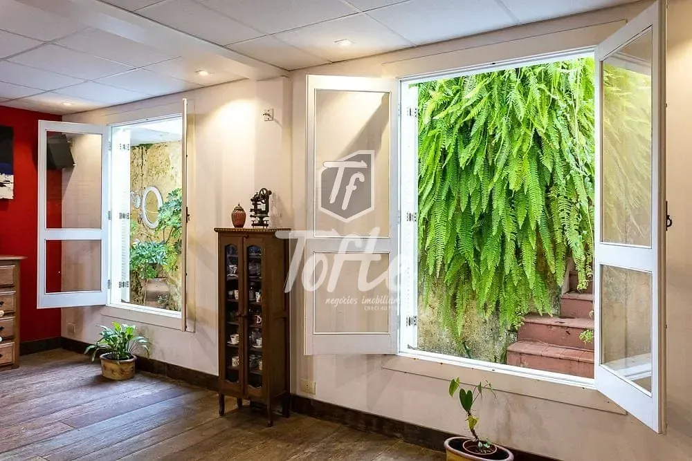 Casa, 6 quartos, 253 m² - Foto 4