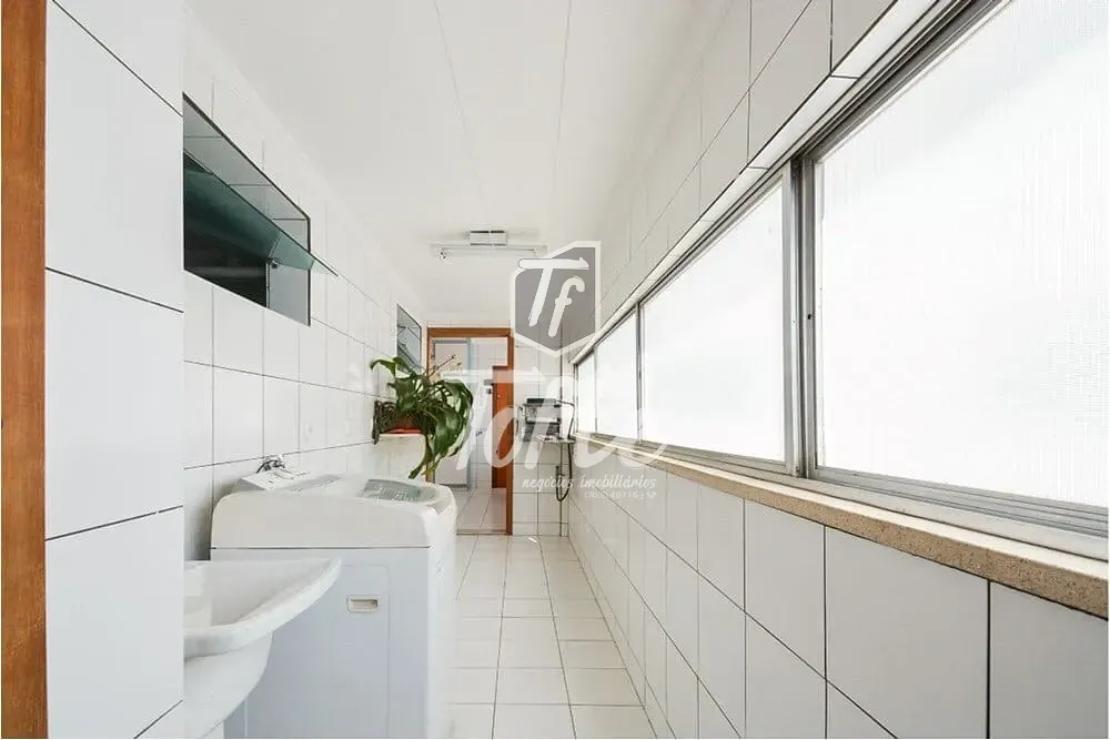 Apartamento, 3 quartos, 140 m² - Foto 2