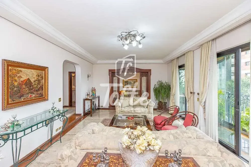 Apartamento, 3 quartos, 251 m² - Foto 1