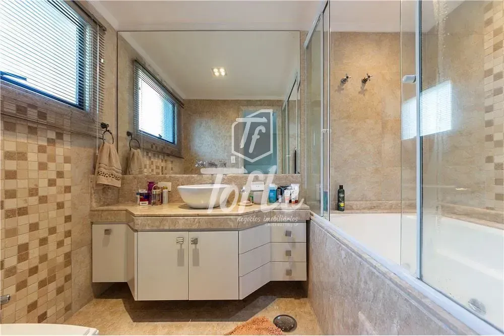 Apartamento, 3 quartos, 123 m² - Foto 2