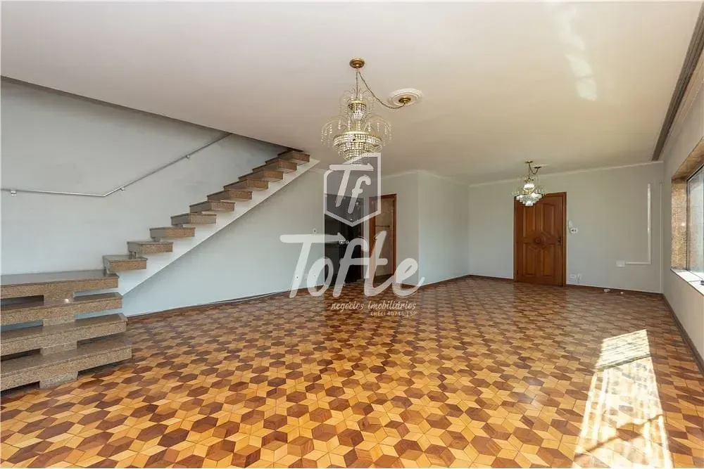 Casa, 3 quartos, 257 m² - Foto 1