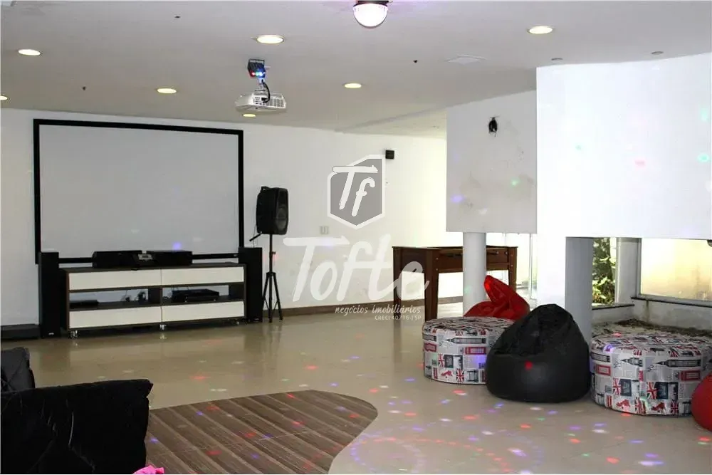 Casa, 4 quartos, 710 m² - Foto 2