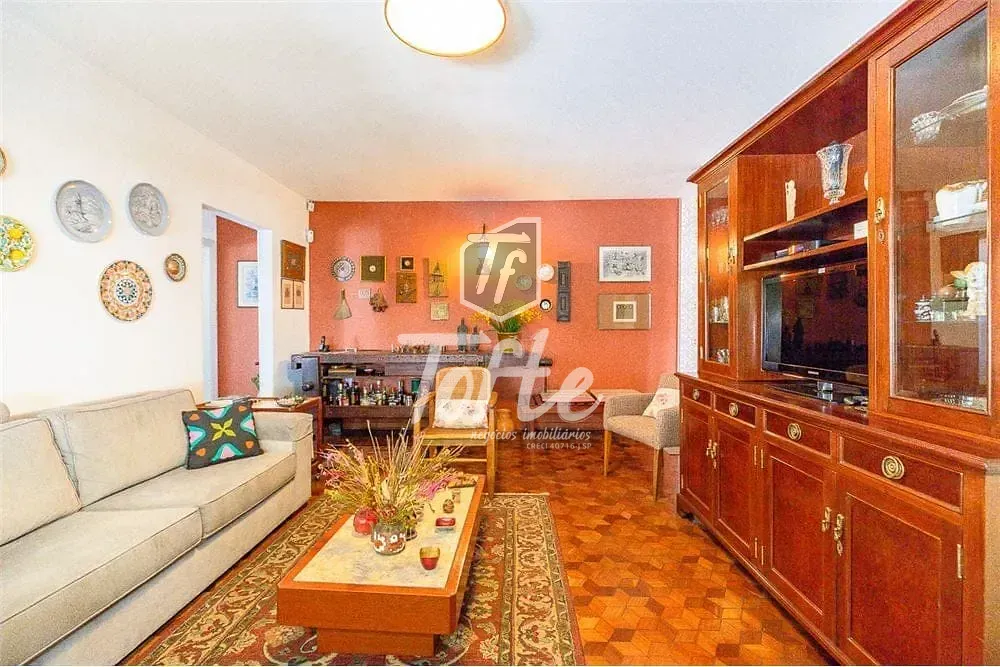 Casa, 4 quartos, 168 m² - Foto 1
