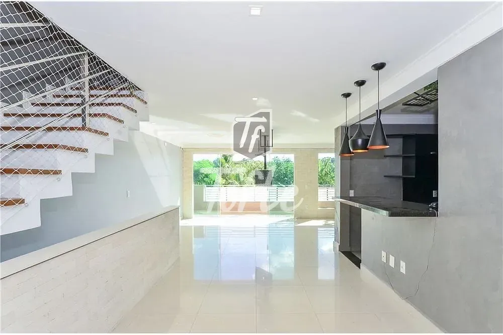 Casa, 3 quartos, 269 m² - Foto 1