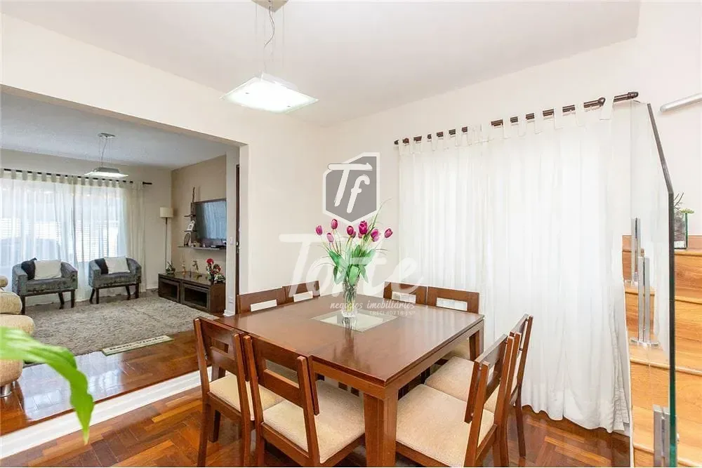 Casa, 3 quartos, 179 m² - Foto 1