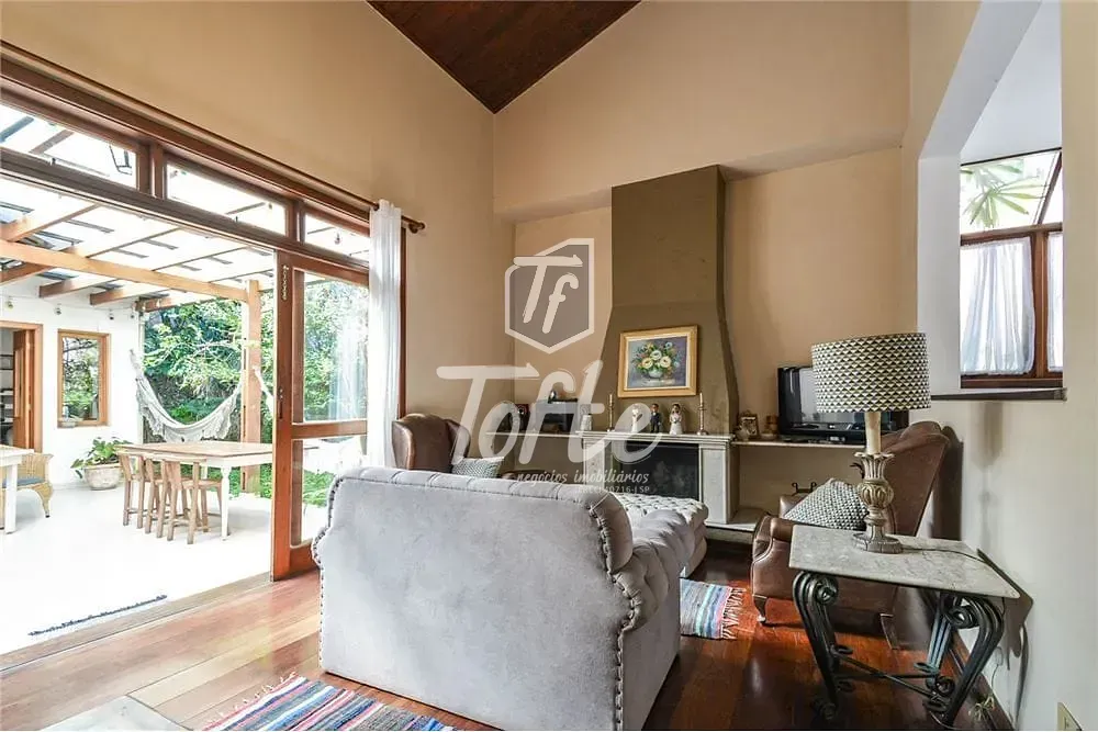 Casa, 3 quartos, 352 m² - Foto 1