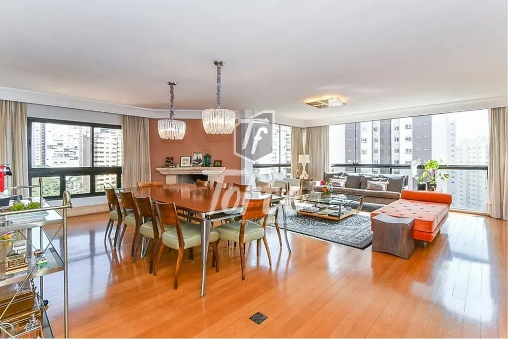 Apartamento, 3 quartos, 247 m² - Foto 1