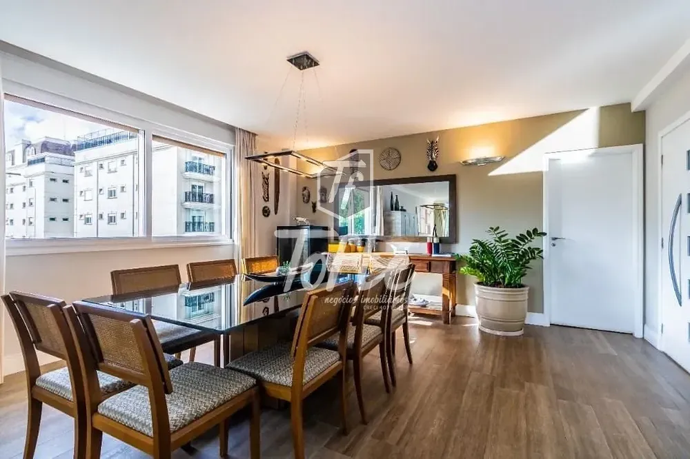 Apartamento, 3 quartos, 220 m² - Foto 2