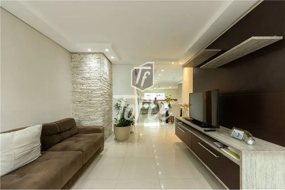 Casa, 4 quartos, 194 m² - Foto 1