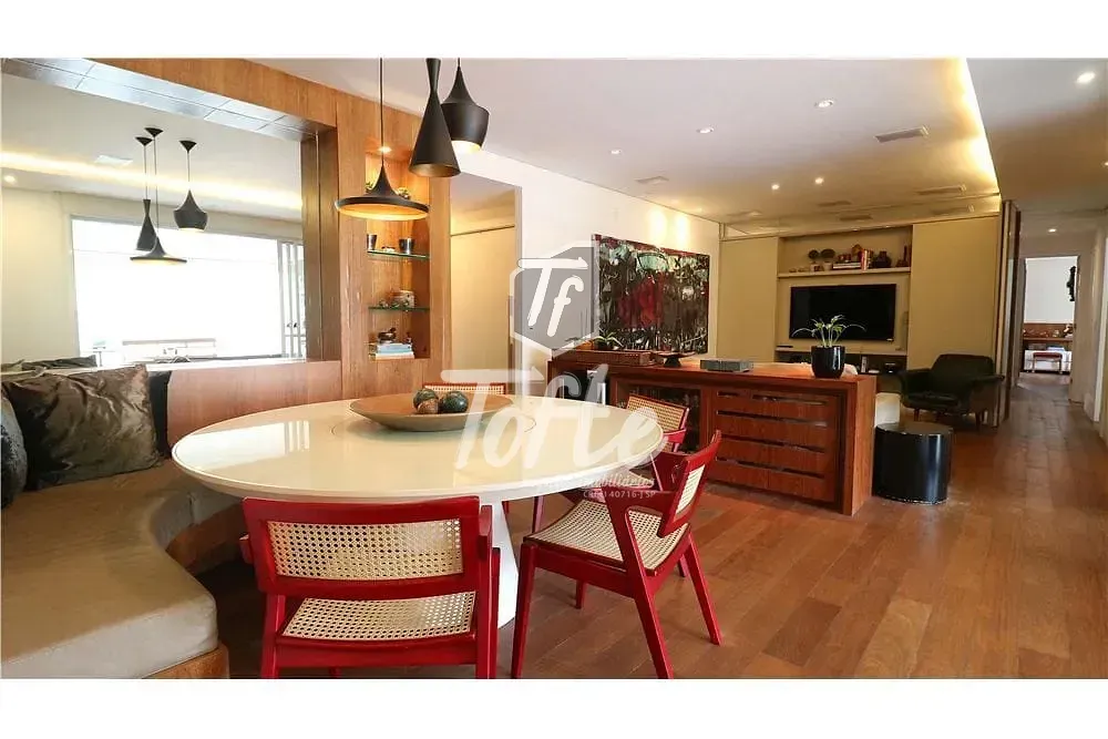 Apartamento, 3 quartos, 168 m² - Foto 1