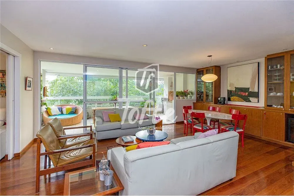 Apartamento, 3 quartos, 188 m² - Foto 1
