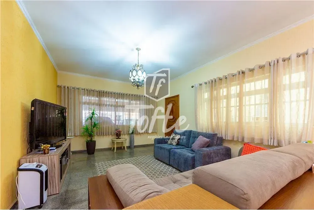 Casa, 3 quartos, 211 m² - Foto 1