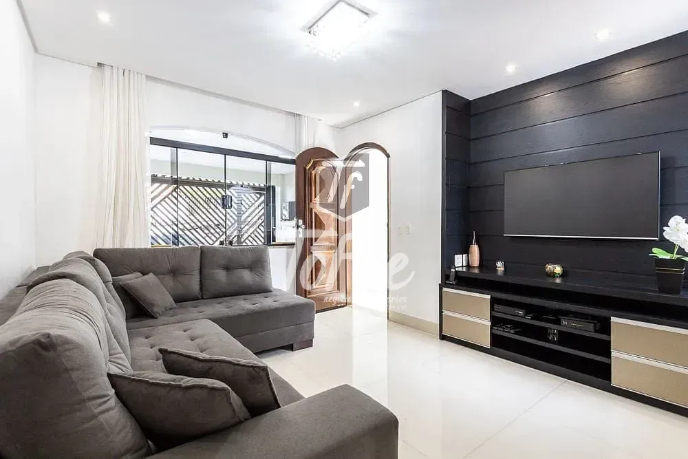 Casa, 3 quartos, 203 m² - Foto 1