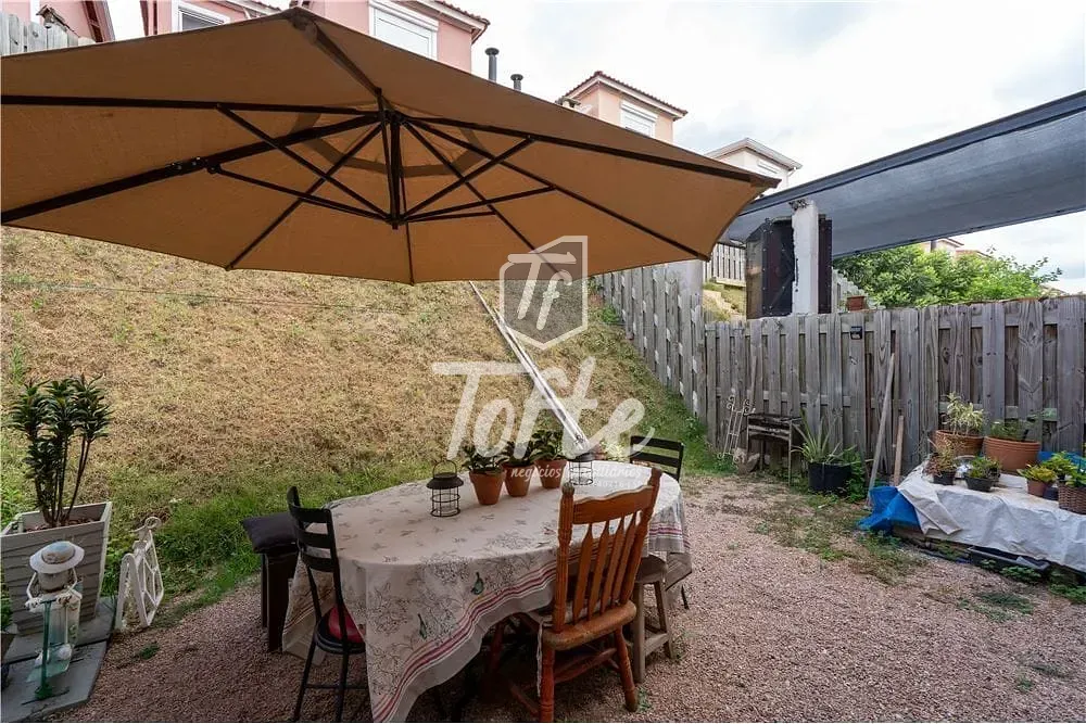 Casa, 3 quartos, 92 m² - Foto 2