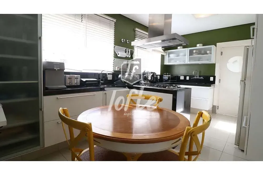 Apartamento, 4 quartos, 271 m² - Foto 2