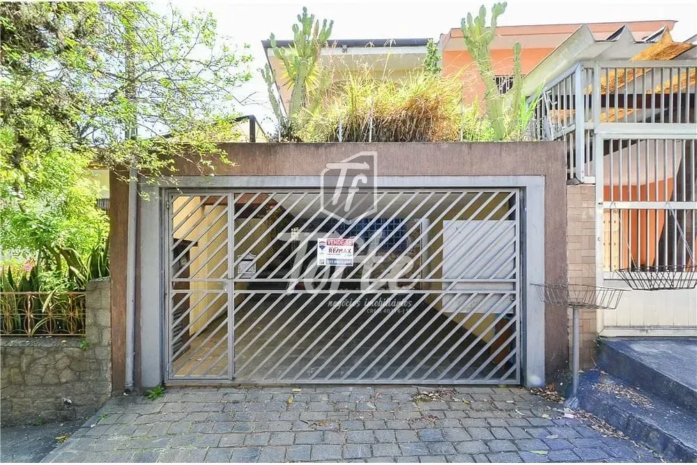 Casa, 5 quartos, 224 m² - Foto 1