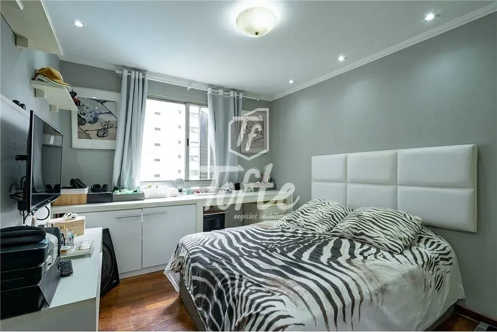 Apartamento, 3 quartos, 130 m² - Foto 2
