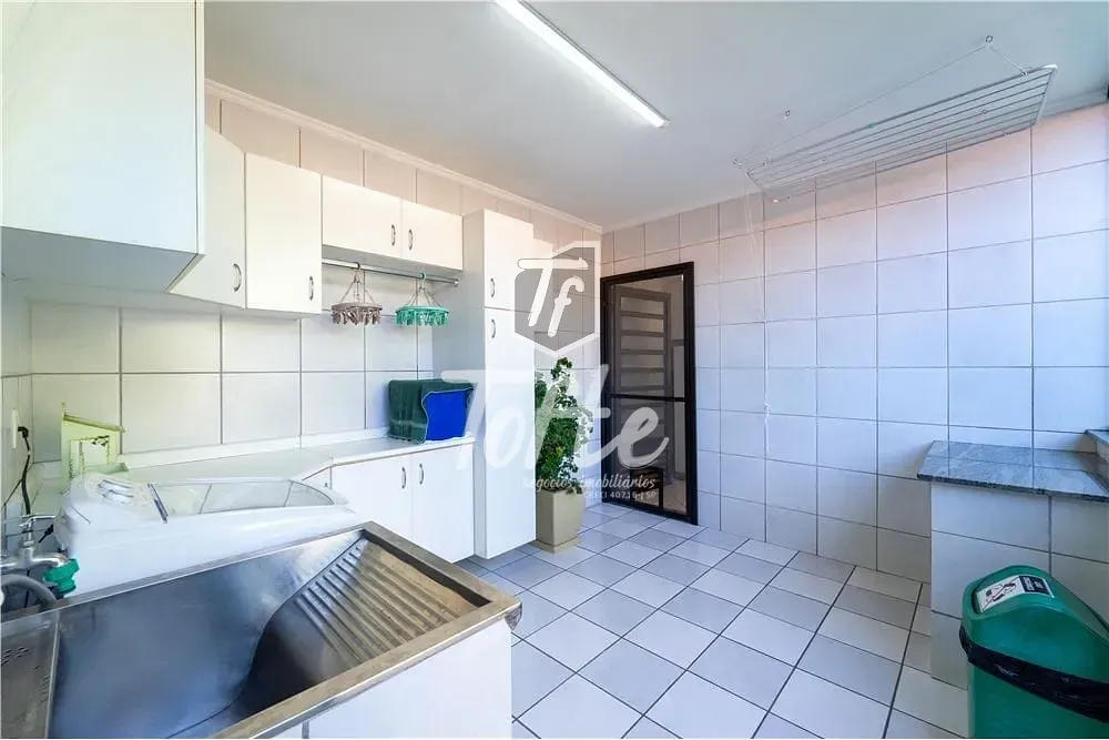 Casa, 3 quartos, 245 m² - Foto 3