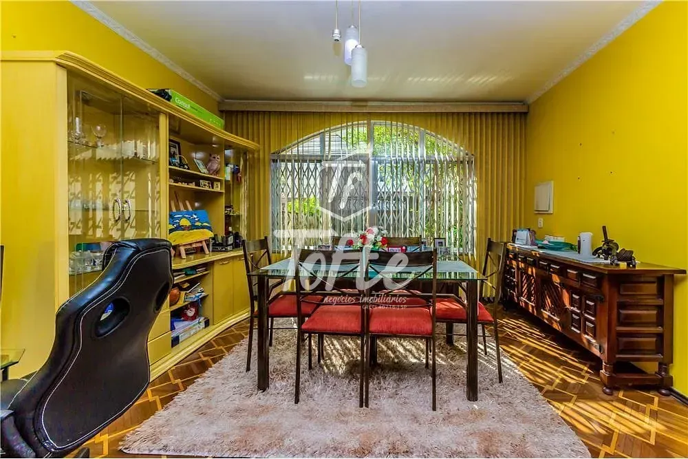 Casa, 3 quartos, 207 m² - Foto 1