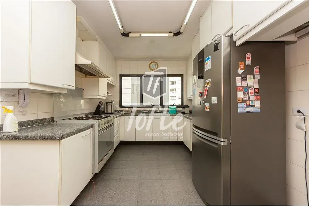 Apartamento, 4 quartos, 270 m² - Foto 2